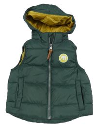 Tmavokhaki prošívaná šusťáková zateplená vesta s medvídkem a odepínací kapucí H&M