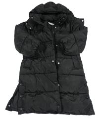 Čierny prešívaný šušťákový zimný kabát s odopínacíá kapucňou H&M