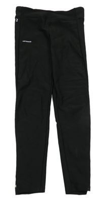 Černé sportovní legíny s nápisem