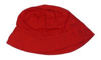 Červený plátenný klobúk Tu