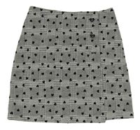 Čierno-biela kockovaná sukňa so srdiečkami Primark