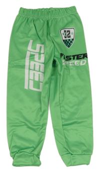 Zelené tepláky s nápismi