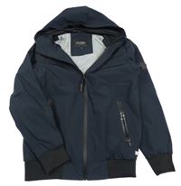 Tmavomodrá šusťáková jarní bunda s kapucí Cars Jeans