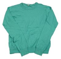 Zelený sveter s kamienkami