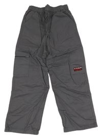 Šedé plátěné kalhoty s nášivkou 