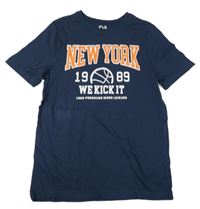 Tmavomodré tričko s nápisem C&A