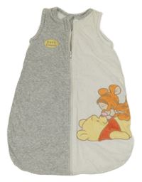 Šedo-bílý sametový zateplený spací pytel s medvídkem Pú Disney