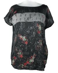 Dámské černé kytičkované tričko s nápisem Jean Pascale 