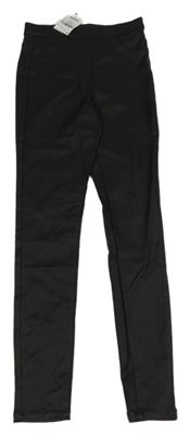 Nové - Čierne koženkové tregíny Next