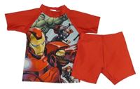 2Set - Červeno-svetlomodré UV tričko s Avengers + plavkové kraťasy MARVEL