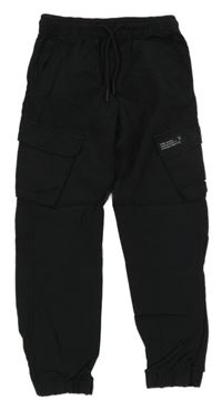Černé kostkované cargo cuff šusťákové kalhoty s nášivkou Matalan