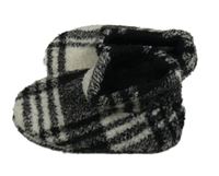 Čierno-biele kockované huňaté zateplené domáceé papučky Matalan vel. 32