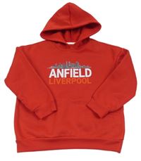 Červená mikina s mrakodrapy a kapucňou