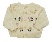 Smotanový prepínaci sveter s kvetinami a golierikom