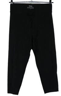 Dámske čierne capri legíny Nutmeg