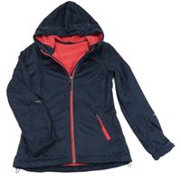 Tmavomodrá softshellová bunda s nášivkou a kapucňou ACTIVE TOUCH