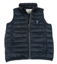 Tmavomodrá prošívaná šusťáková zateplená vesta s nášivkou Polarn O. Pyret