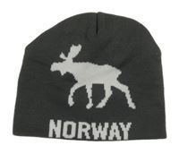 Šedá čepice s losem a nápisem 