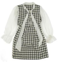 Smetanovo-čierne kockované šaty s šifónovymi rukávy a vázankou Moda