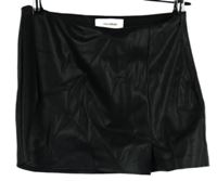 Dámska čierna koženková minisukňa Pull&Bear