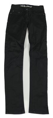 Čierne skinny rifle Staccato