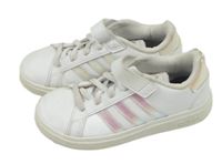 Bílé koženkové botasky s pruhy Adidas vel.31