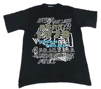 Černé tričko s nápisy a číslem Yigga