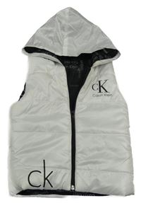 Bílá šusťáková prošívaná zateplená vesta s kapucí a logem Calvin Klein