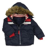 Tmavomodro-červeno-bílá prošívaná šusťáková zimní bunda s kapucí s kožešinou TOMMY HILFIGER
