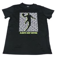 Černé sportovní tričko s basketbalistou a nápisy Ergeenomixx