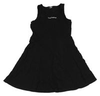 Čierne bavlnené šaty s nápisom