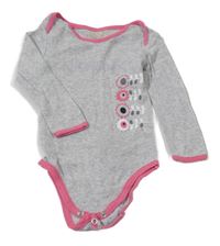 Sivo-ružové body s kvietkami