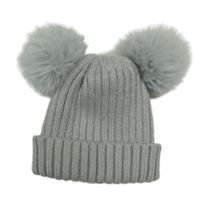 Sivá melírovaná rebrovaná úpletová čapica s bambulemi Matalan