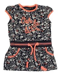 Tmavomodro-neónově korálové teplákové šaty so srdiečkami a nápismi Bakkaboe