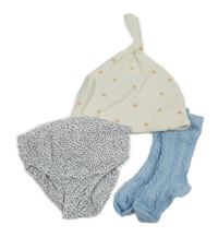3Set - Smetanová čepice s květy PRIMARK + bílé puntíkaté kalhotky na plenky s kanýrkem BÓBOLI + modré žebrované/vzorované ponožky