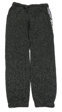 Šedo-černé melírované pletené tepláky s nápisy Chapter young