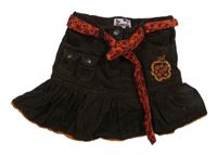 Hnedá menšestrová sukňa s opaskom a výšicvou