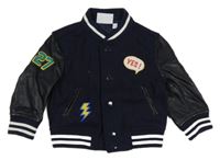 Tmavomodro-černý vlněno/koženkový jarní bomber s bleskom a číslom a pruhmi