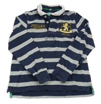 Tmavomodro-sivá pruhovaná mikina s erbem a golierikom joules