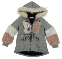 Šedo-bílo-starorůžová pleteno/chlupatá zateplená propínací mikina s motýlem s flitry a kapucí