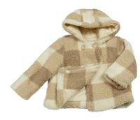 Hnědo-krémová kostkovaná huňatá zateplená bunda s kapucí Nutmeg