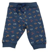 Tmavomodré tepláky s nápisy Ergee