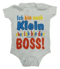 Biele body s nápisom