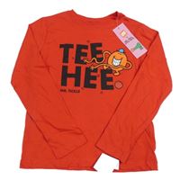 Červené triko s nápisem a příšerkou Comic Relief