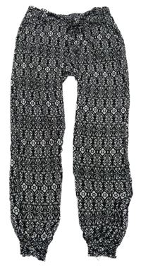Čierno-biele vzorované ľahké cuff nohavice s opaskom Primark