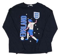 Tmavomodré tričko s fotbalistkou M&S