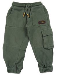 Khaki teplé tepláky s nášivkou a kapsou FAT FACE