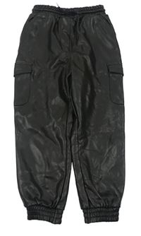Černé koženkové cargo cuff kalhoty Next