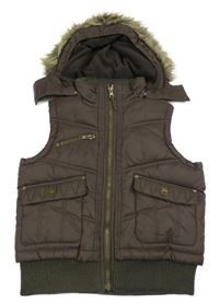 Hnedá šušťáková zateplená vesta s kapucňou s kožešinou C&A