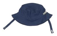 Modrý žebrovaný klobouk s nášivkou 